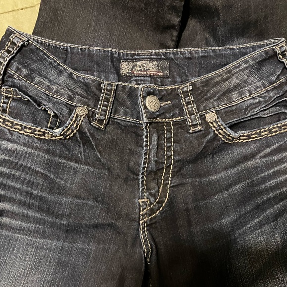 Silver Jeans Suki Baby Bootcut Dark Wash Western Y2K Denim Women’s W28 / L33 - Picture 6 of 7